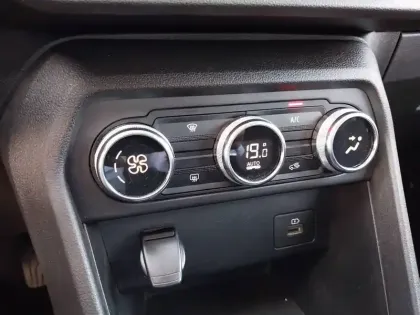 Photo 20 Dacia Sandero  ECO-G 100 - 22