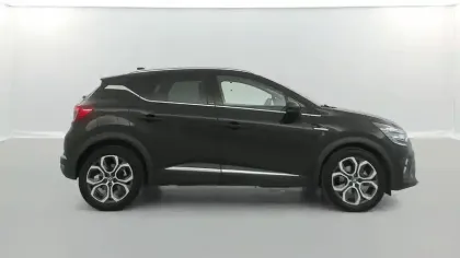 Photo 23 Renault Captur  E-Tech Plug-in 160