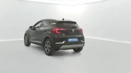 Photo 20 Renault Captur  E-Tech Plug-in 160