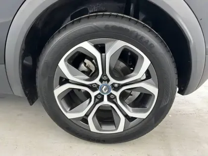 Photo 37 Renault Captur  E-Tech Plug-in 160