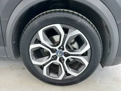 Photo 38 Renault Captur  E-Tech Plug-in 160