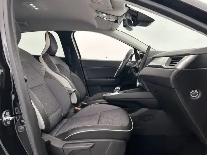 Photo 31 Renault Captur  E-Tech Plug-in 160