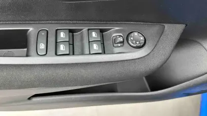 Photo 84 Peugeot 208  Electrique 50 kWh 136ch