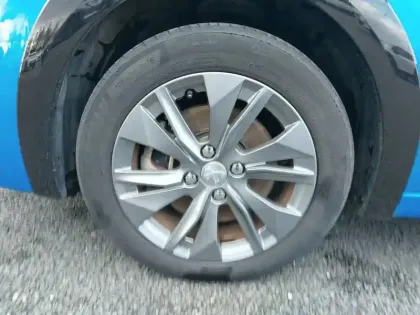 Photo 12 Peugeot 208  Electrique 50 kWh 136ch