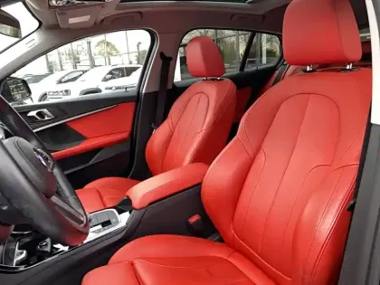 Photo 9 BMW Serie 1 118i 136 ch DKG7