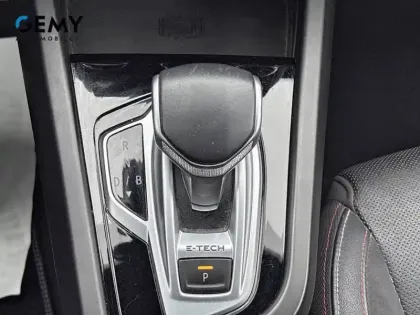 Photo 14 Renault Arkana  E-Tech 145 - 21B