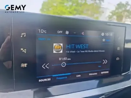 Photo 14 Peugeot 2008  PureTech 130 S&S EAT8