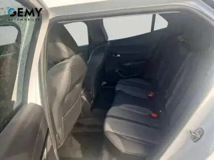 Photo 9 Peugeot 2008  PureTech 130 S&S EAT8