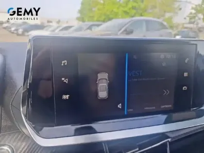 Photo 12 Peugeot 2008  PureTech 130 S&S EAT8