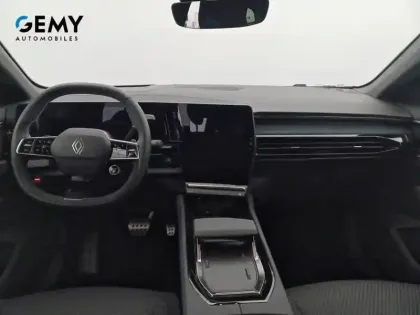 Photo 23 Renault Espace  E-Tech full hybrid 200 GSR2