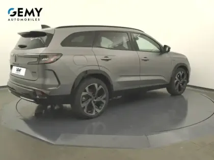 Photo 33 Renault Espace  E-Tech full hybrid 200 GSR2