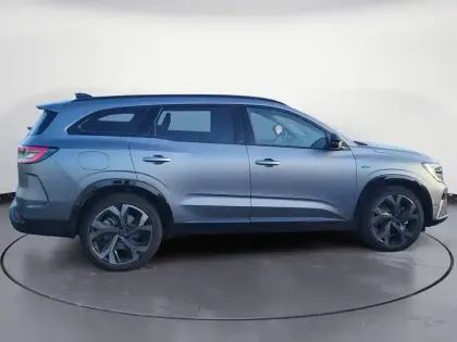 Photo 7 Renault Espace  E-Tech full hybrid 200 GSR2