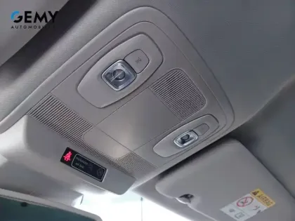 Photo 18 Renault Megane Mégane IV Berline Blue dCi 115 EDC