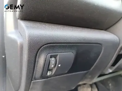 Photo 12 Renault Megane Mégane IV Berline Blue dCi 115 EDC