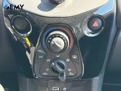 Photo 31 Peugeot 108  VTi 72ch S&S BVM5