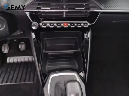 Photo 13 Peugeot 2008  BlueHDi 110 S&S BVM6