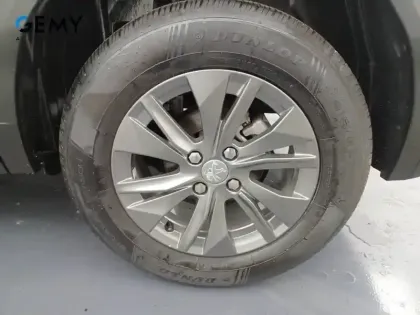 Photo 10 Peugeot 2008  BlueHDi 110 S&S BVM6