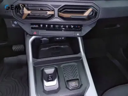 Photo 13 Dacia Bigster  Hybrid 155