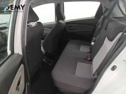 Photo 54 Toyota Yaris  Hybride Pro 100h