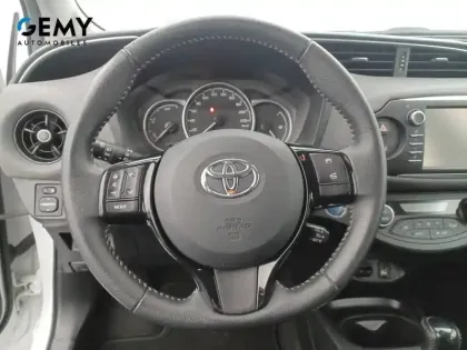 Photo 57 Toyota Yaris  Hybride Pro 100h