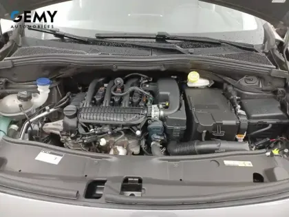 Photo 14 Peugeot 2008 Gén. I Ph2 Allure 5