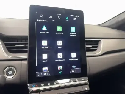 Photo 40 Renault Captur  E-Tech full hybrid 145 ch