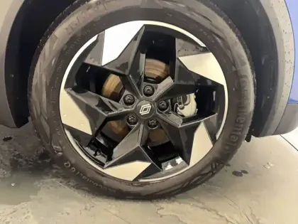 Photo 17 Renault Captur  E-Tech full hybrid 145 ch