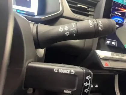 Photo 45 Renault Captur  E-Tech full hybrid 145 ch