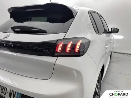 Photo 27 Peugeot 208  PureTech 100 S&S EAT8