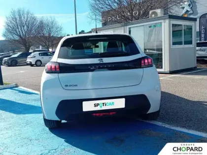 Photo 28 Peugeot 208  Electrique 50 kWh 136ch