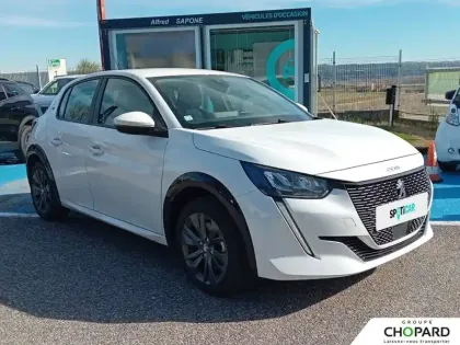 Photo 27 Peugeot 208  Electrique 50 kWh 136ch