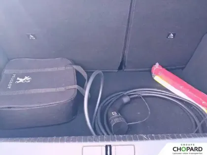 Photo 7 Peugeot 208  Electrique 50 kWh 136ch