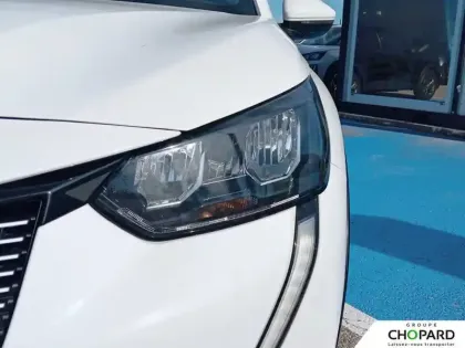 Photo 21 Peugeot 208  Electrique 50 kWh 136ch