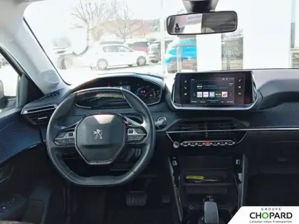 Photo 11 Peugeot 208  Electrique 50 kWh 136ch