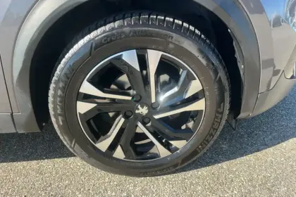 Photo 34 Peugeot 2008  PureTech 130 S&S BVM6