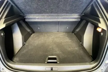 Photo 37 Peugeot 2008  PureTech 130 S&S BVM6