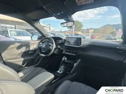 Photo 33 Peugeot 2008 Gén. II Ph1 GT Line 5