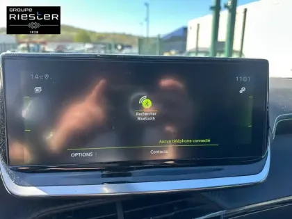 Photo 27 Peugeot 2008  PureTech 130 S&S EAT8