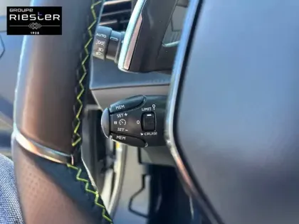 Photo 18 Peugeot 2008  PureTech 130 S&S EAT8