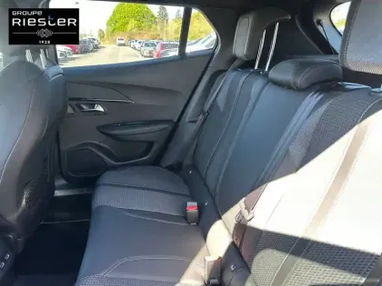 Photo 11 Peugeot 2008  PureTech 130 S&S EAT8