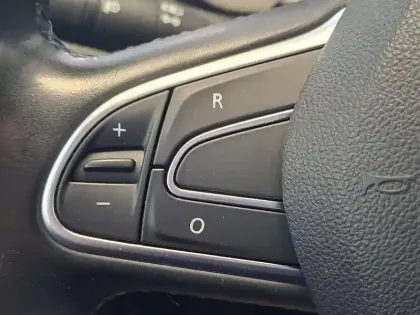 Photo 33 Renault Scenic  Blue dCi 120 EDC