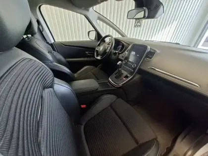 Photo 29 Renault Scenic  Blue dCi 120 EDC