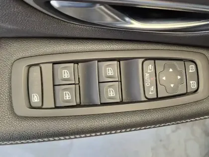 Photo 16 Renault Scenic  Blue dCi 120 EDC