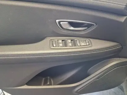 Photo 15 Renault Scenic  Blue dCi 120 EDC