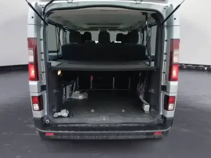 Photo 28 Renault Trafic  Blue dCi 150