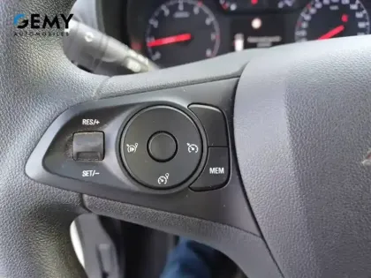 Photo 15 Opel Combo  Life L1H1 1.5 Diesel 100 ch Start/Stop