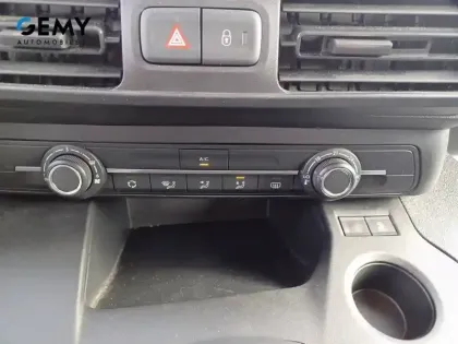 Photo 17 Opel Combo  Life L1H1 1.5 Diesel 100 ch Start/Stop