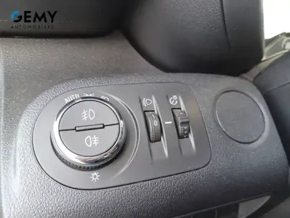 Photo 12 Opel Combo  Life L1H1 1.5 Diesel 100 ch Start/Stop