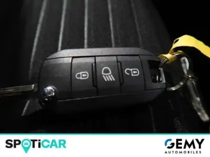 Photo 29 Peugeot 208  PureTech 100 S&S BVM6