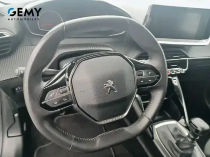 Photo 44 Peugeot 208  PureTech 100 S&S BVM6